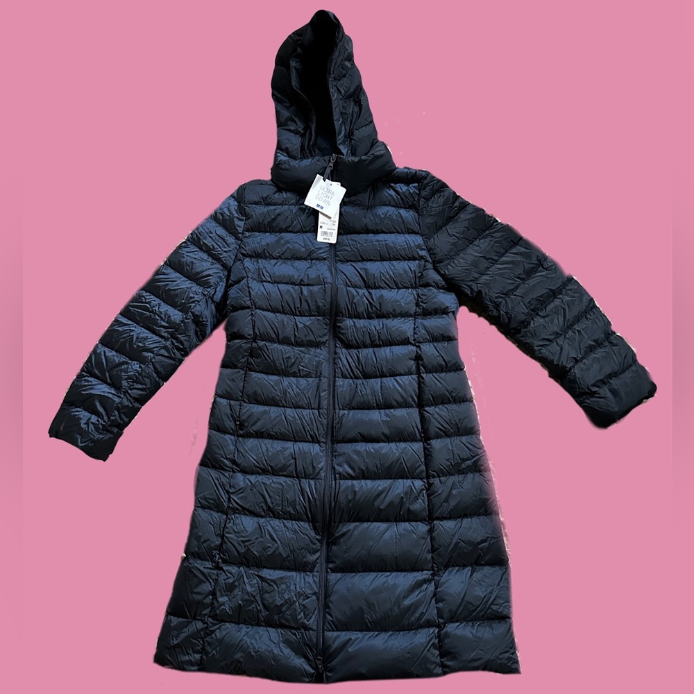 Uniqlo puffer jacket with hood size M, Navy Blue